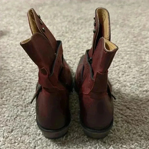 John Fluevog - Picture 6 of 9